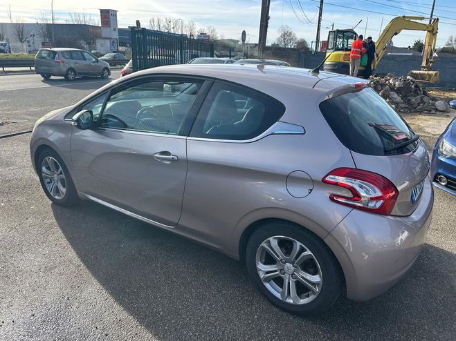 Peugeot 208 (2) 1.6 THP 165 S&S GT LINE 5P 2 Rose de 2018