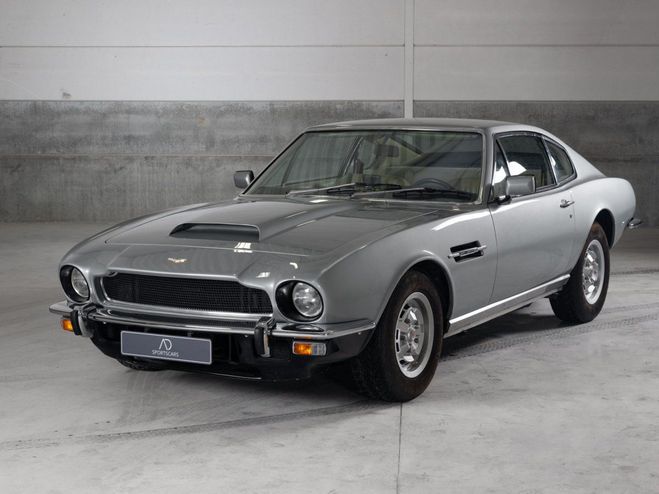 Aston martin V8  Metal Grey de 1977