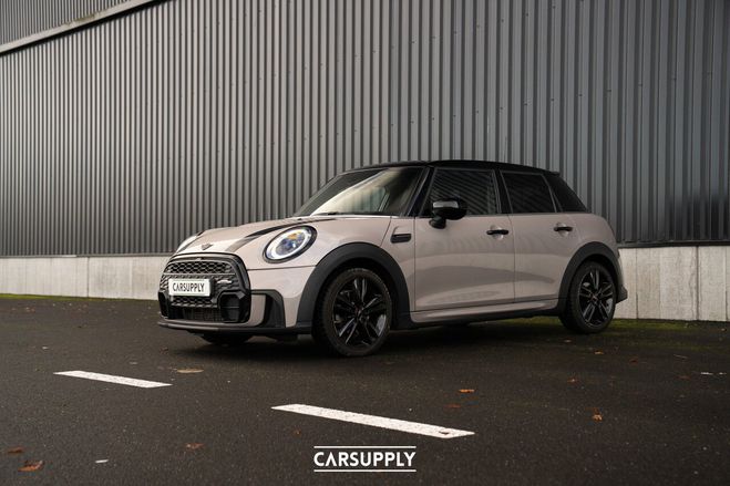Mini Cooper 5-deurs JCW Trim- Panoramisch dak- Hud-  Grijs de 2021