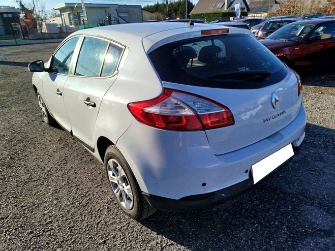 Renault Megane II 1.6 16V Ethanol eco2 Authentique Blanc de 2012