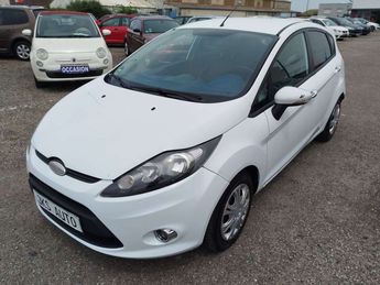  Voir d&eacute;tails -Ford Fiesta VI 5 portes 1.6 TDCi 16V 90 CV &agrave; Wittelsheim (68)