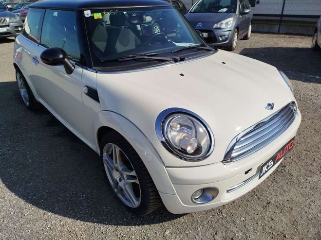 Mini One 2 (R56) LCI Cooper 1.6 i 16V 122 cv Blanc de 2010