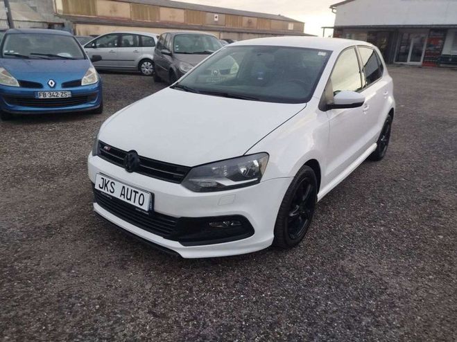 Cliquer pour voir la photo suivante Volkswagen Polo V RLINE 5 portes 1.2 TDI 12V FAP 75 cv Blanc de 2013