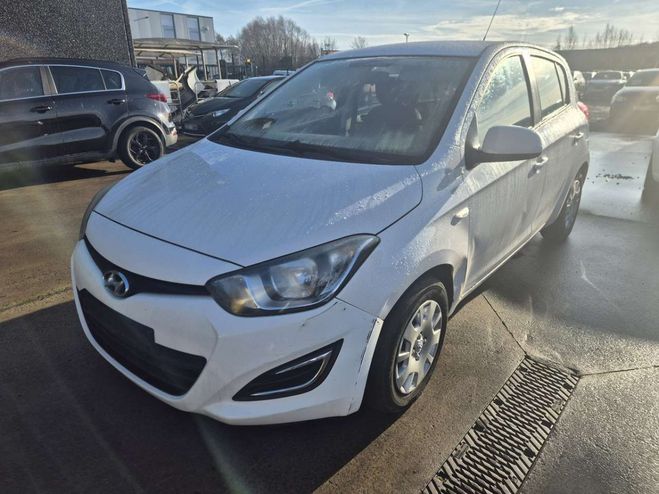 Hyundai I20 1.2i Comfort -- DEGATS CAROSSERIE EXPORT Blanc M�tallis� de 