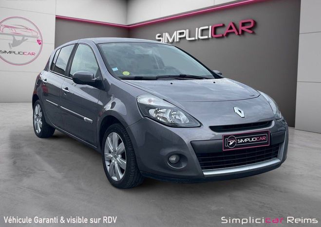 Renault Clio III 1.6 16V 110 Exception Pack Cuir   GP Gris de 2009