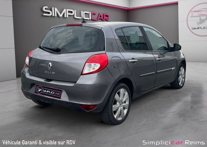 Renault Clio III 1.6 16V 110 Exception Pack Cuir   GP Gris de 2009