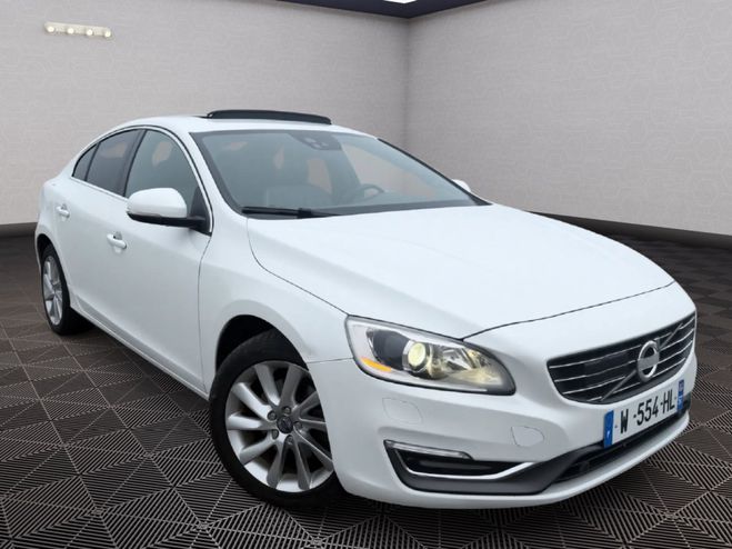 Volvo S60 Berline D3 136ch Summum Geartronic - cui Blanc de 2013