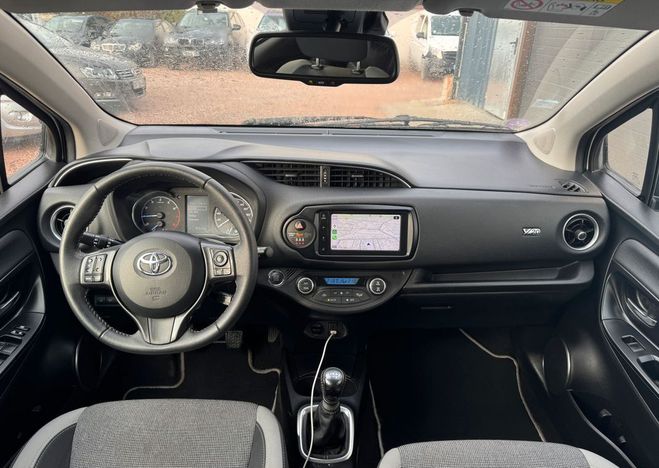 Toyota Yaris 1.5 110ch vvt-i design y20 5p my19 Blanc de 2019