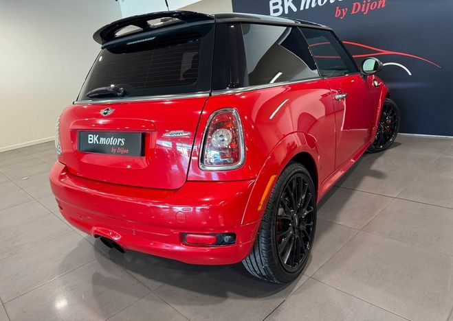 Mini One R56 211ch John Cooper Works BVM6 Rouge de 2009