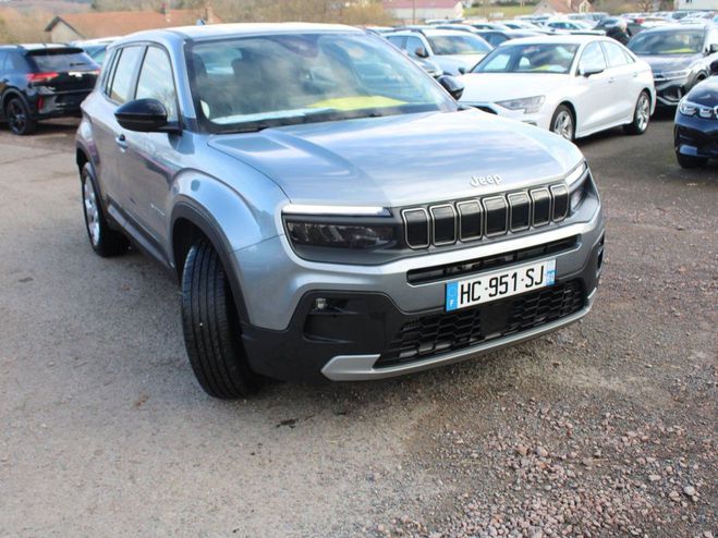 Jeep Avenger 1L2 TURBO 100 CV ALTITUDE BOITE 6V CAM�R Gris Kansas de 2025