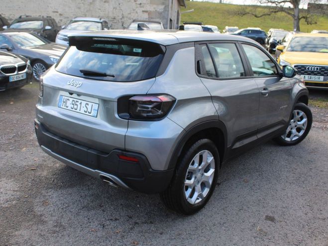 Jeep Avenger 1L2 TURBO 100 CV ALTITUDE BOITE 6V CAM�R Gris Kansas de 2025