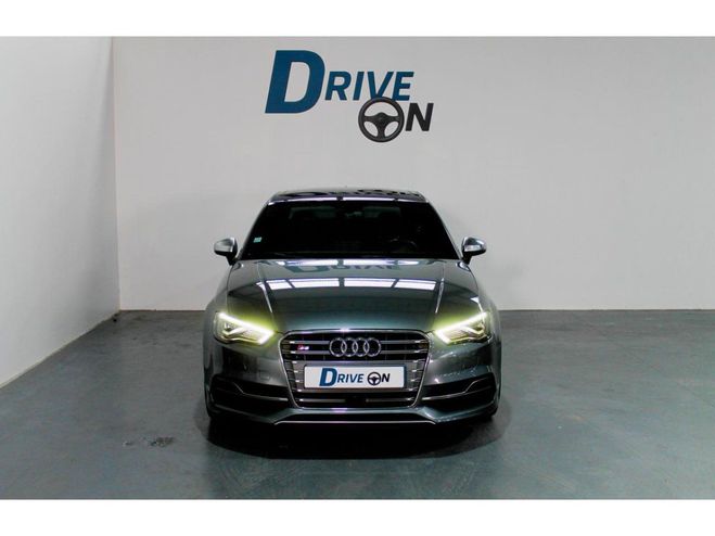 Audi S3 Berline Quattro 2.0 TFSI - 300 8V . PHAS GRIS CLAIR de 2014