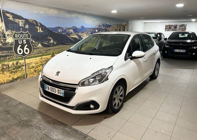 Peugeot 208 affaire 1.2 82 premium prix ht : 4158.33 Blanc de 2020
