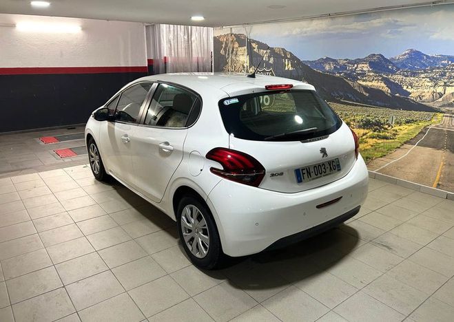 Peugeot 208 affaire 1.2 82 premium prix ht : 4158.33 Blanc de 2020