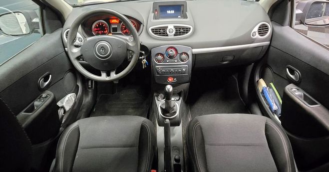 Renault Clio estate 1.5 dci 75 tomtom distribution fa Gris de 2012