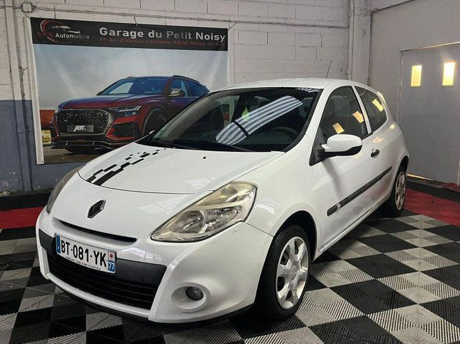 Renault Clio III STE 1.5 DCI 70CH AIR 3P DERIV-VP Blanc de 2011