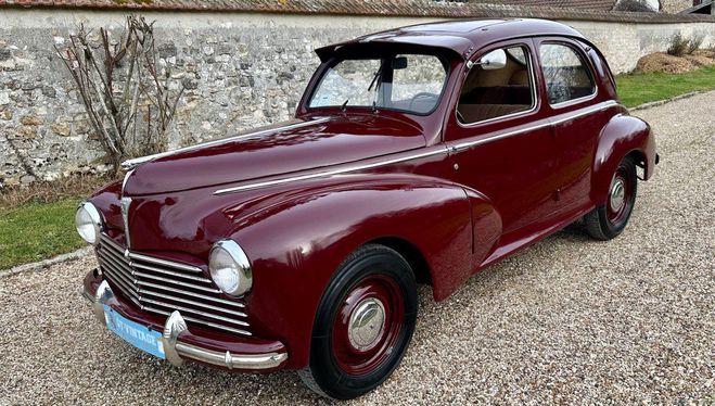 Peugeot 203 a berline 1951 Algue Brune de 1951