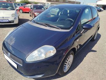  Voir d&eacute;tails -Fiat Grande Punto (199) 1.4 i 77 cv &agrave; Wittelsheim (68)