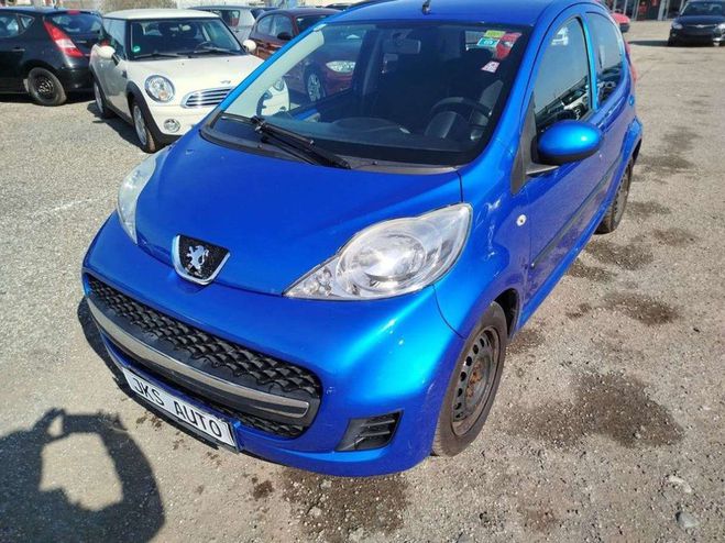 Peugeot 107 5 Portes 1.0 i 12V 68 cv Bleu de 2009