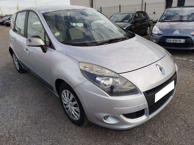 Renault Scenic III 1.5 dCi FAP eco2 110 cv Gris de 2009