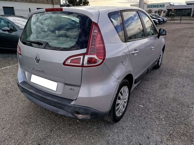 Renault Scenic III 1.5 dCi FAP eco2 110 cv Gris de 2009