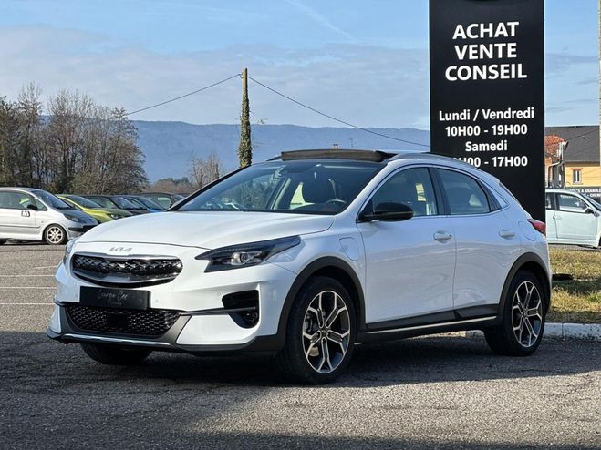 Kia Xceed HYBRIDE RECHARGEABLE 1.6 GDi 141ch DCT6  Blanc de 2022