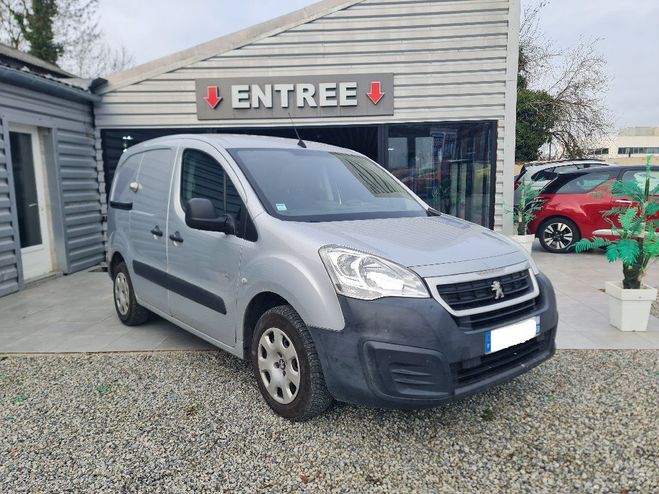 Peugeot Partner FOURGON 1.6L HDI 100 CV * REPRISE POSSIB Gris Clair de 2017