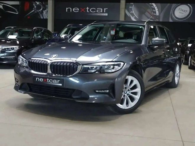 Cliquer pour voir la photo suivante BMW Serie 3 318 dA Touring G21 Gris Métallisé de