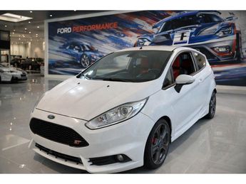  Voir d&eacute;tails -Ford Fiesta ST 1.6 TURBO 182 PACK PERF / REGUL / CAM &agrave; Saint-Laurent-du-Var (06)