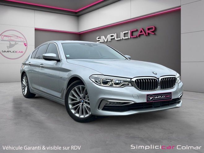 Cliquer pour voir la photo suivante BMW Serie 5 G30 530d xDrive 265 ch BVA8 Luxury Toit Gris de 2017