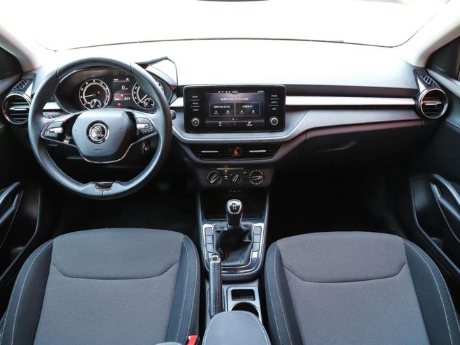 Skoda Fabia 1.0 MPI 80 Ambition Apple CarPlay / Goog GRIS CLAIR de 2023