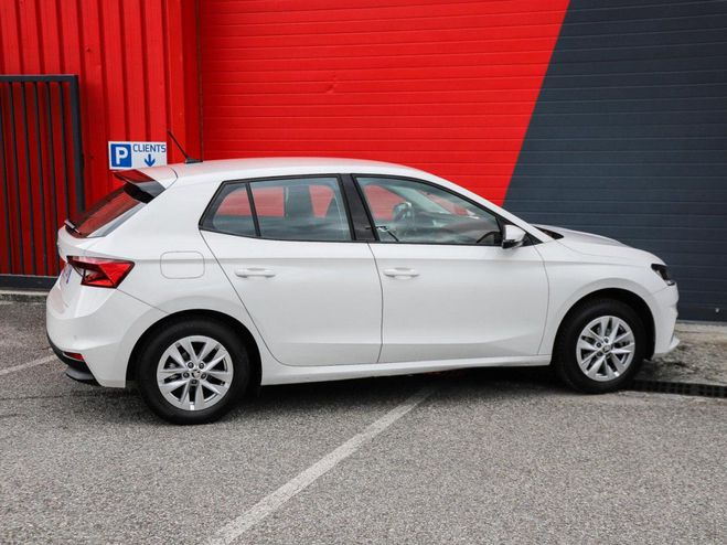 Skoda Fabia 1.0 TSI 95 Ambition Apple CarPlay / Goog BLANC de 2023