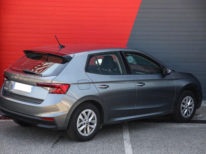 Skoda Fabia 1.0 TSI 95 Ambition Apple CarPlay / Goog GRIS FONCE de 2023