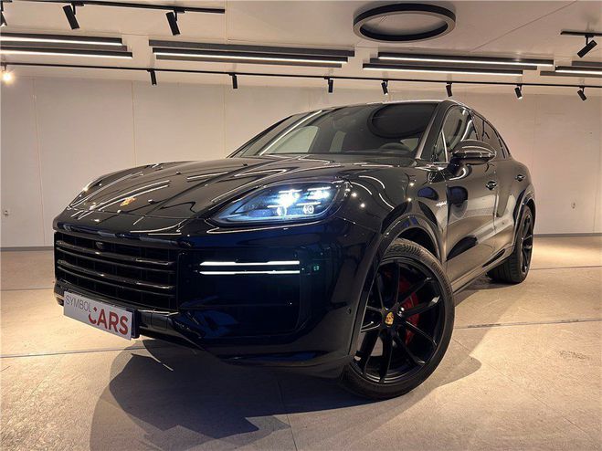 Porsche Cayenne Turbo E-HYBRID 4.0 V8 739 CH Noir, NOIR de 2024