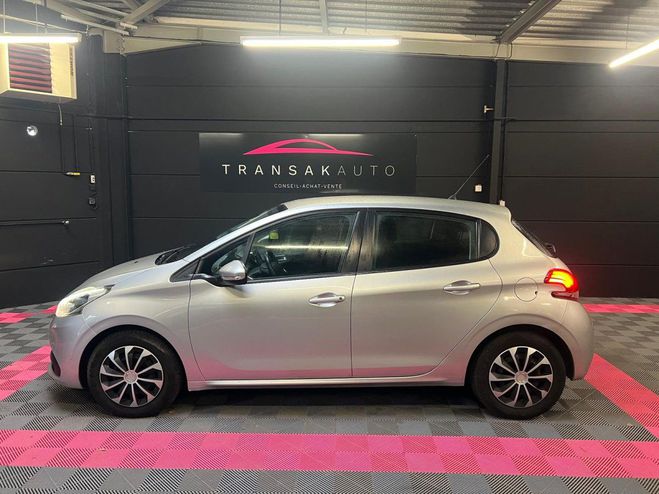 Peugeot 208 1.6 BlueHDi 75ch BVM5 Active / 118 000 k Gris de 2017