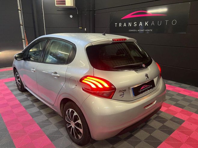 Peugeot 208 1.6 BlueHDi 75ch BVM5 Active / 118 000 k Gris de 2017