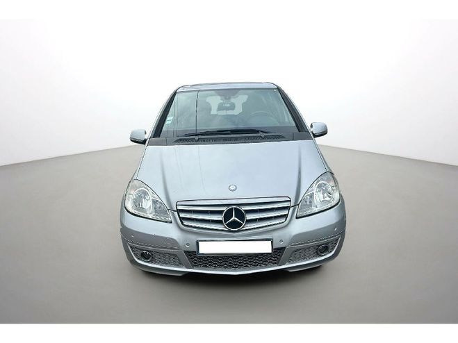 Mercedes Classe A 180 CDI BlueEfficiency Urban BVA Gris clair de 2009