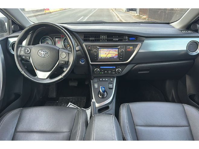 Toyota Auris Hybride 136h LOUNGE CUIR BVA Grise de 2013