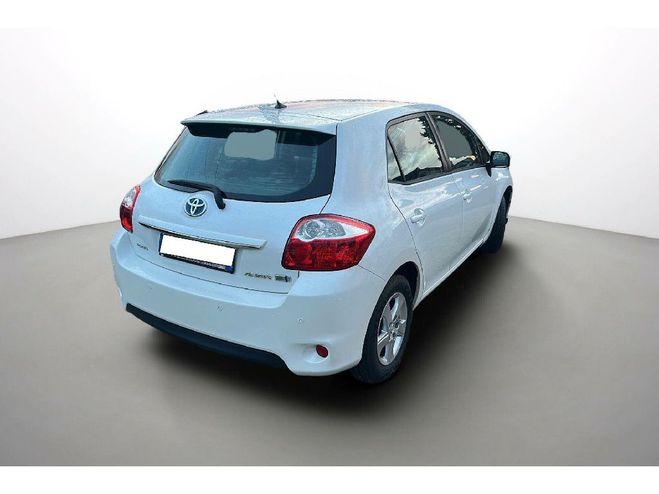 Toyota Auris Hybride 136h Executive Connect Blanche de 2011