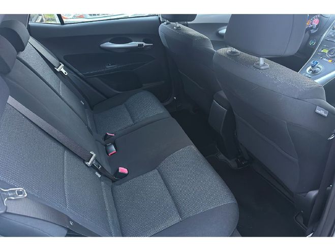 Toyota Auris Hybride 136h Executive Connect Blanche de 2011