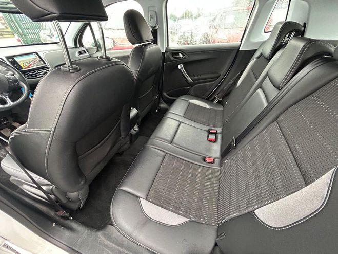 Peugeot 2008 1.2 VTI 82 ALLURE 36000KM GARANTIE 12 MO Blanc de 2014