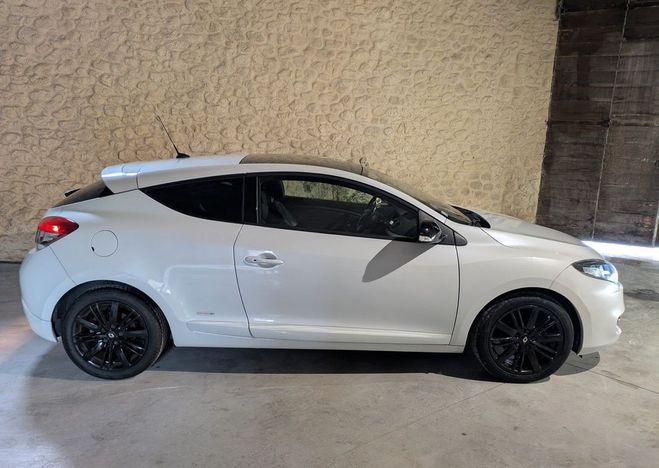 Renault Megane III Coup� 130ch �dition monaco GP Blanc de 2013