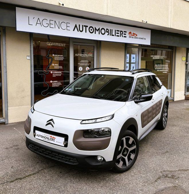 Cliquer pour voir la photo suivante Citroen C4 Cactus 1.2 PURETECH 82 SHINE EDITION Blanc de 2014