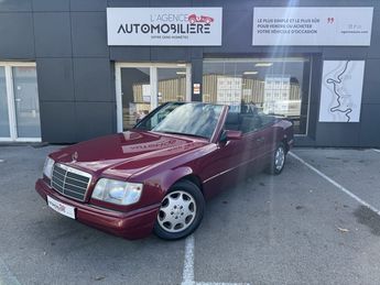  Voir d&eacute;tails -Mercedes Classe E 220 Cabriolet fran�aise restaur� BVM &agrave; Caissargues (30)