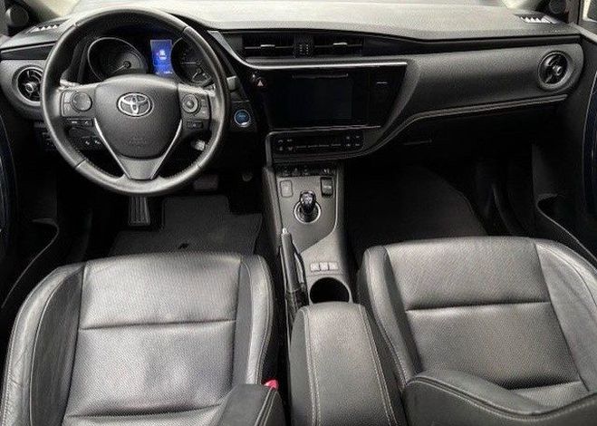 Toyota Auris ii (2) hybride 136h executive Beige de 2016