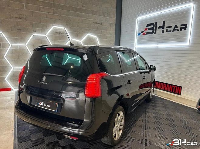 Peugeot 5008 GENERATION-II 1.6 BLUEHDI 120 ALLURE BUS Noir de 2016