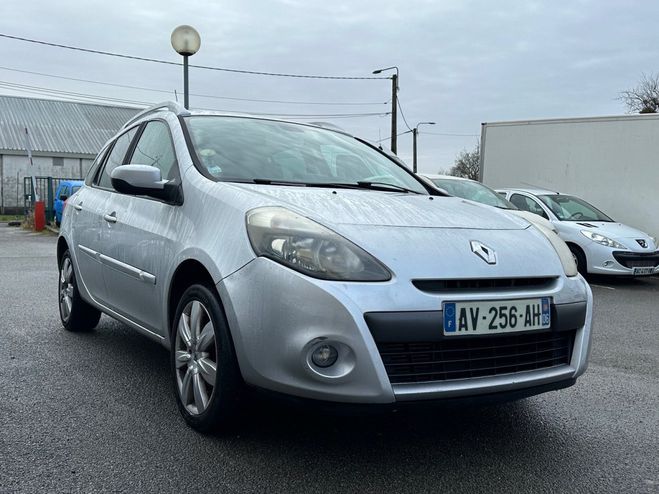 Renault Clio III dCi 85 eco2 Exception TomTom Gris de 2010