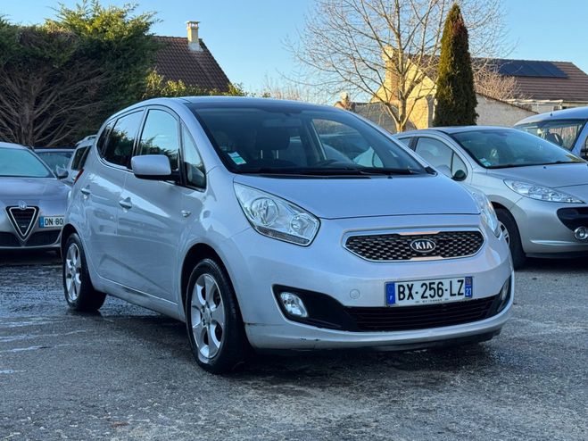Kia Venga 1.6 CRDi 115 ch Grande Vita Gris de 2011