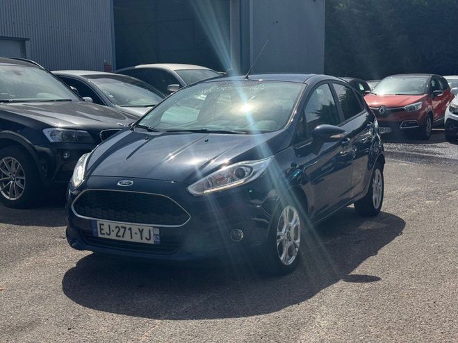 Ford Fiesta 1.25 82 Titanium Bleu de 2017