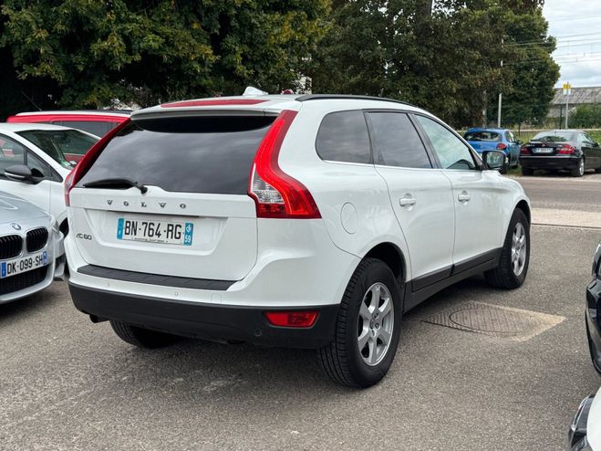 Volvo XC60 D3 DRIVe Momentum Blanc de 2011